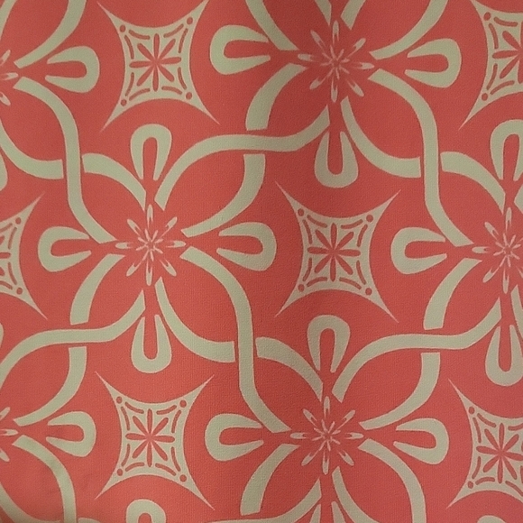 Lulu-B Pink Floral Sleeveless Blouse - Picture 3 of 7